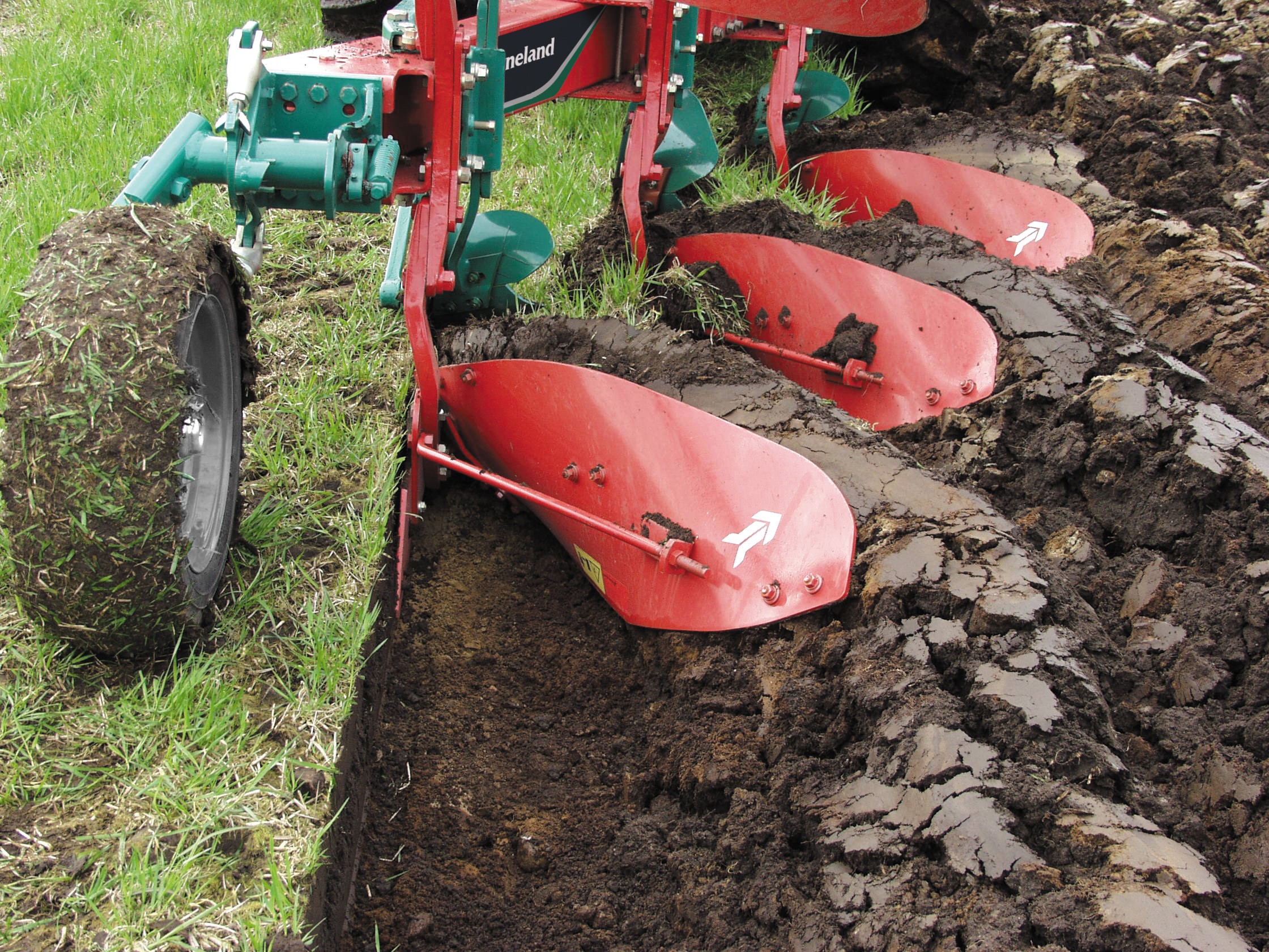 Kverneland AD Mounted Conventional Plough