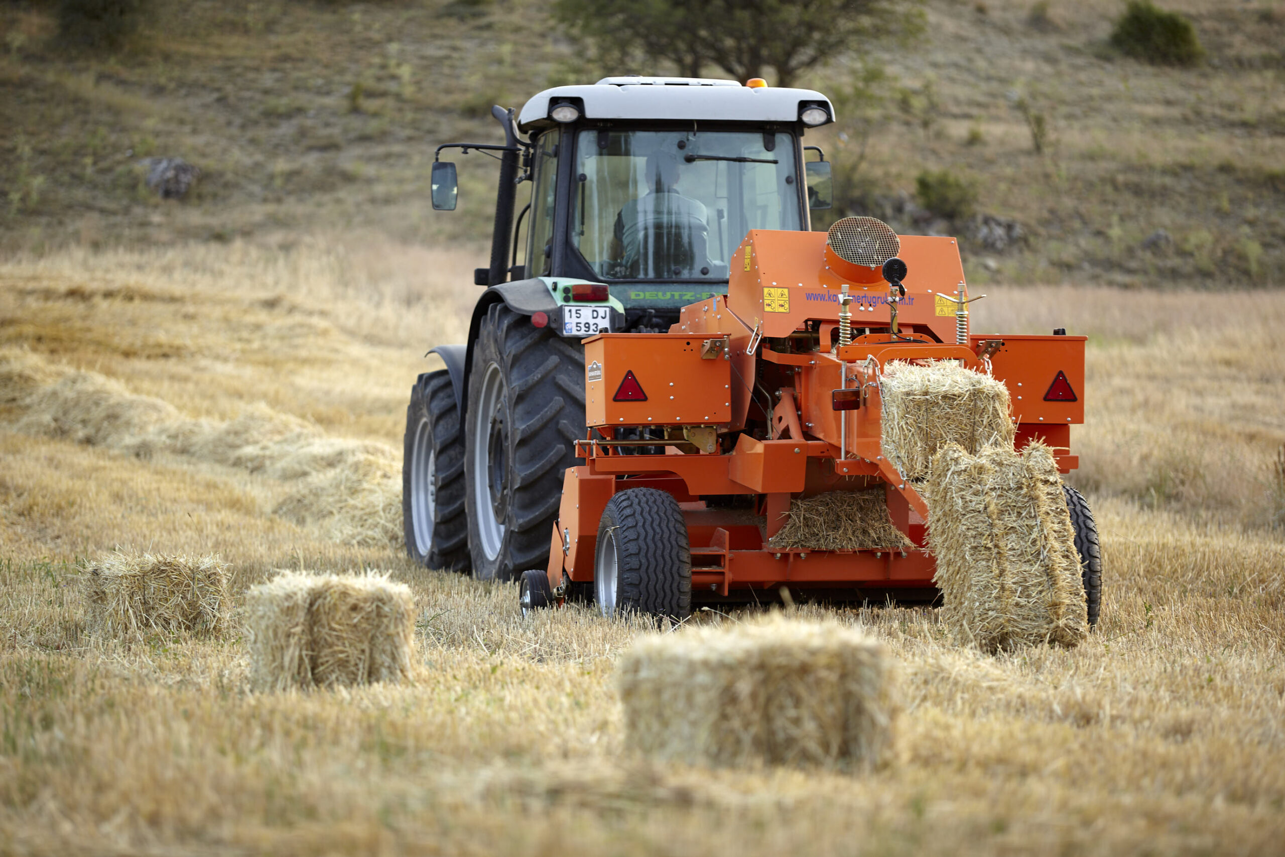 Kayhan Ertuğrul 520 In-Line Square Baler